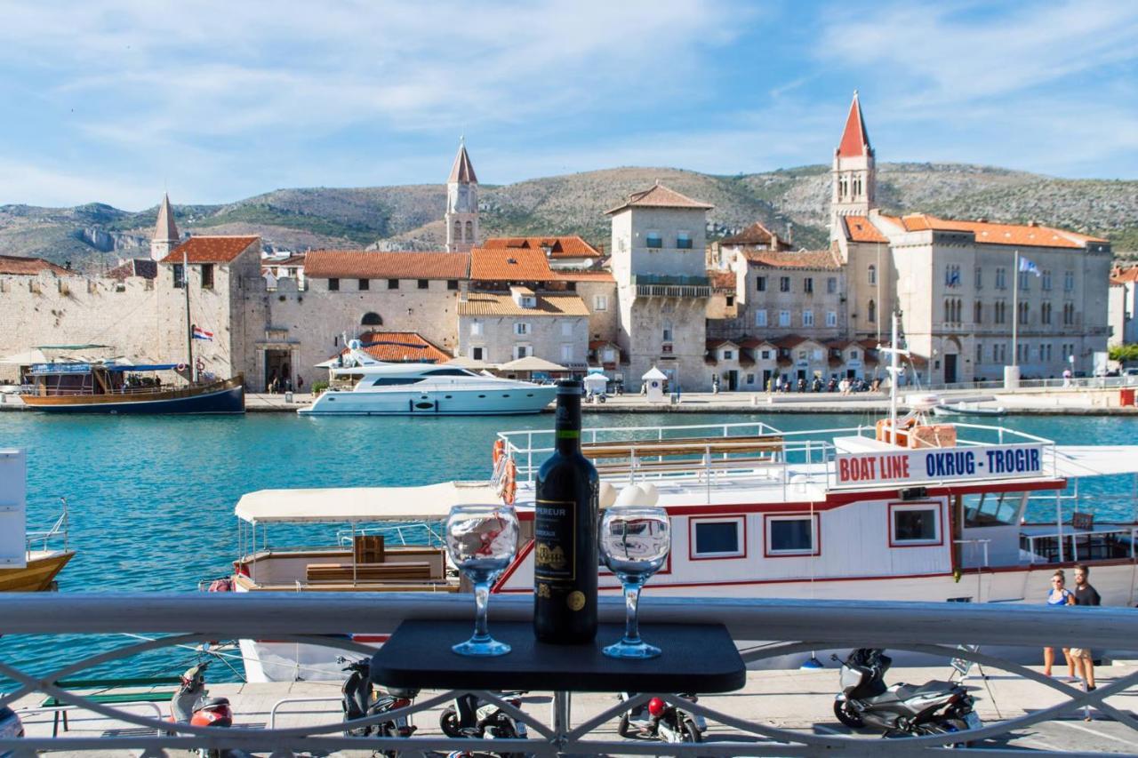 Vila Liza Bed and Breakfast Trogir Buitenkant foto