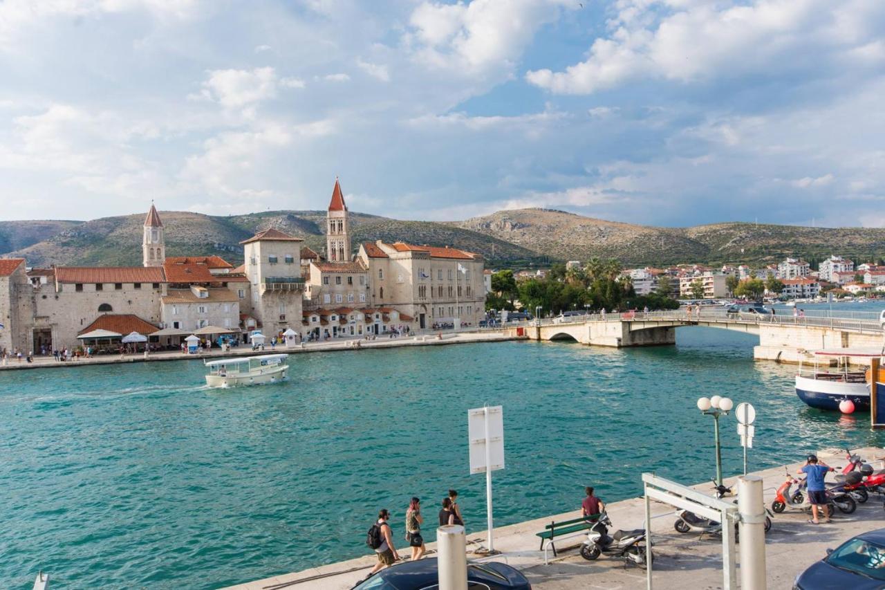 Vila Liza Bed and Breakfast Trogir Buitenkant foto