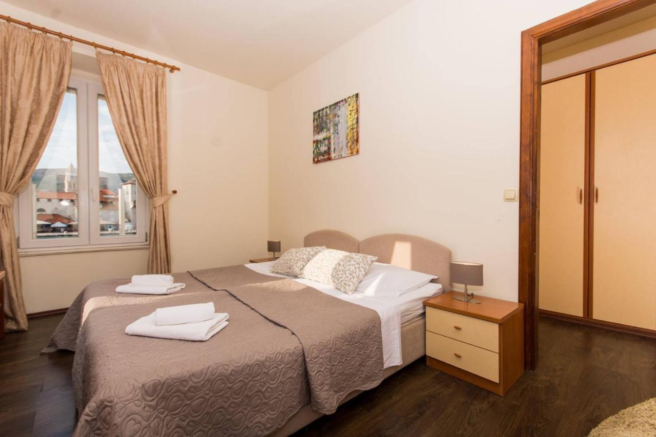 Vila Liza Bed and Breakfast Trogir Buitenkant foto