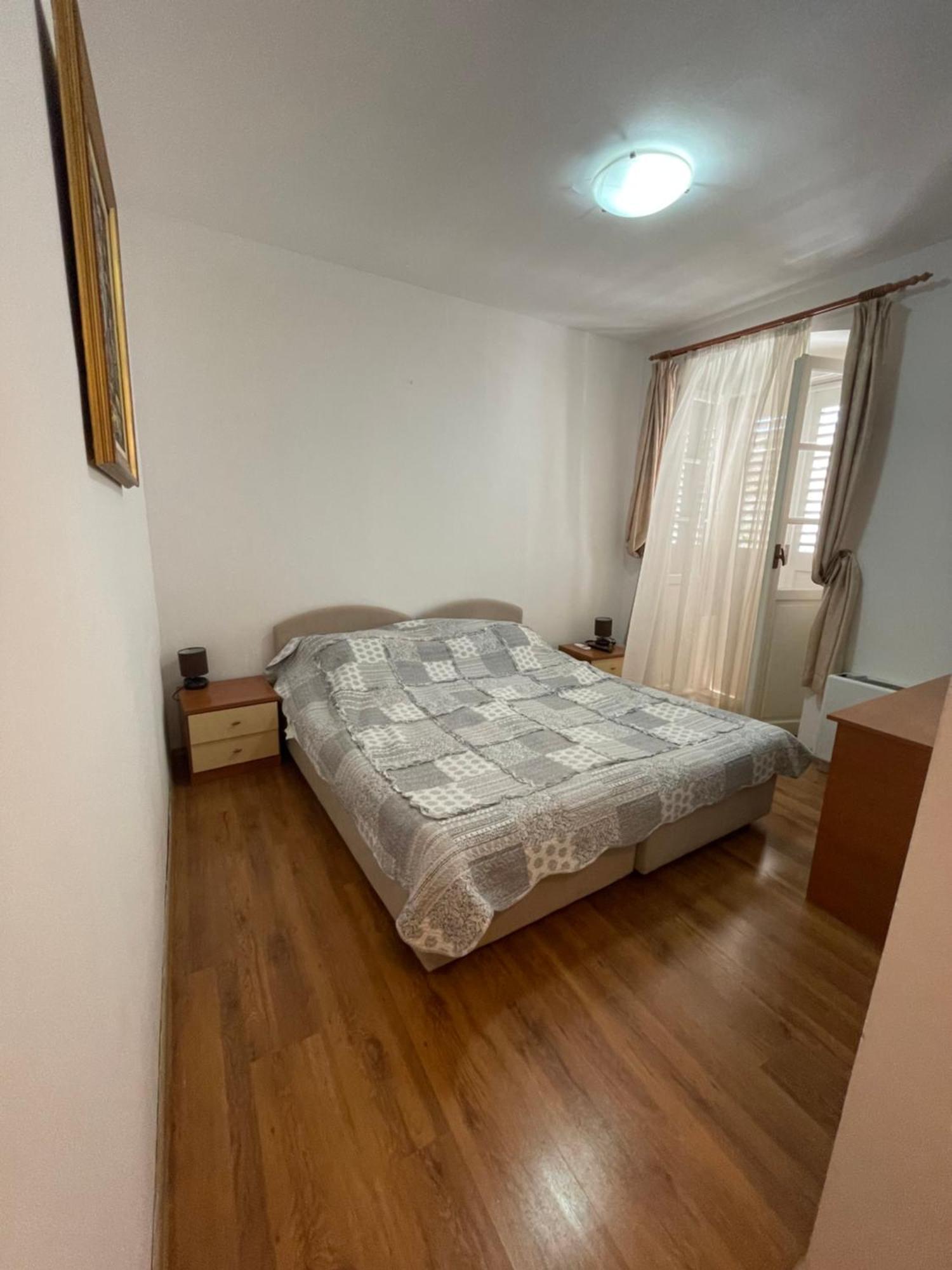 Vila Liza Bed and Breakfast Trogir Buitenkant foto